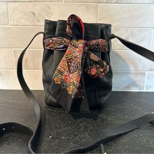 Vintage Coach Soho Bucket Bag Black Leather Pouch Belted 4156